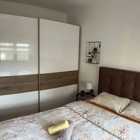 Leonardo 72,apartman شقة *