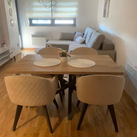 شقة Leonardo 72,apartman *