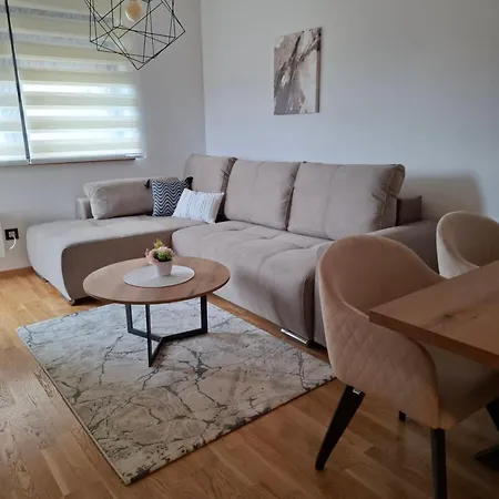 Leonardo 72,apartman *