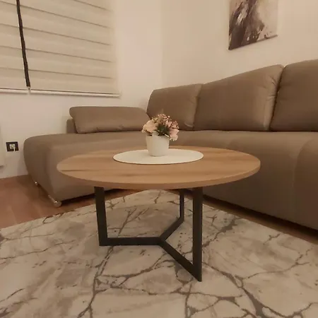 アパート Leonardo 72,apartman